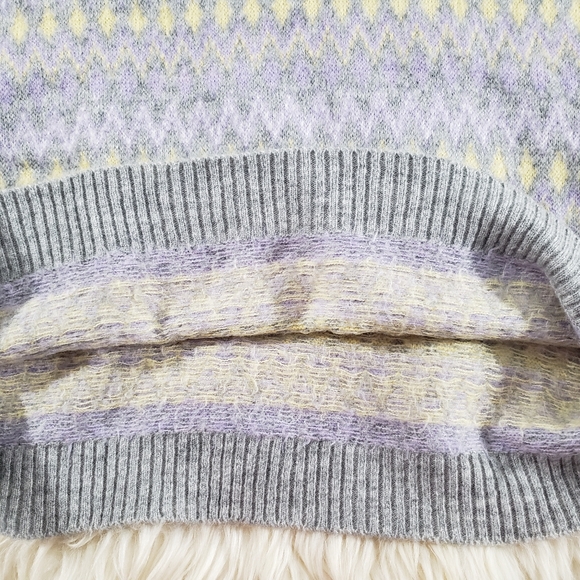 VGUC Berskha Mock Neck Argyle Patterned Pastel Gray Purple Sweater Size Small - Picture 8 of 13